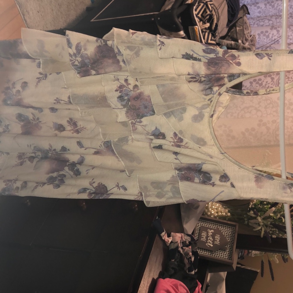Ruffled floral tank